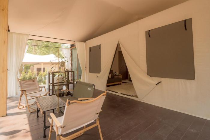 mornery the riverside