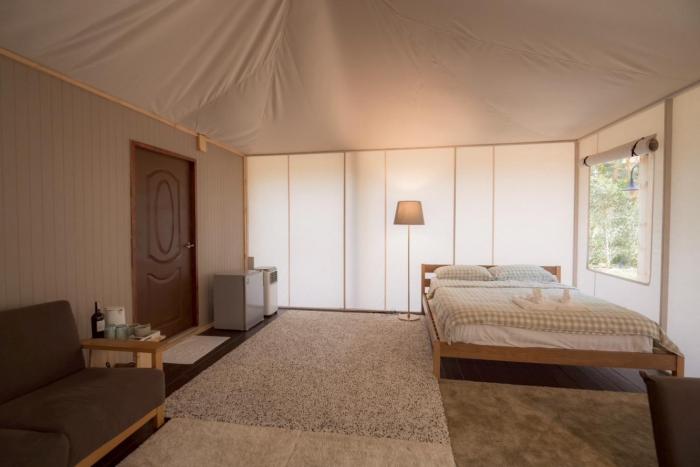 mornery the riverside