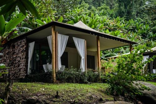 Mornery The Riverside,,5 star