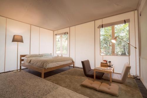 mornery the riverside