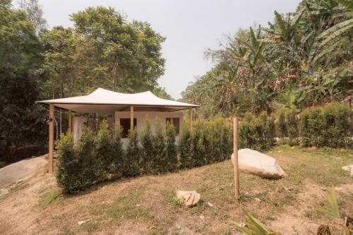 mornery the riverside