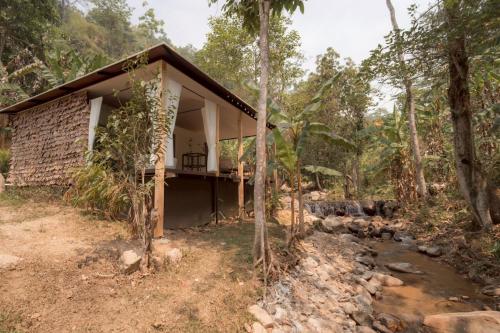 mornery the riverside