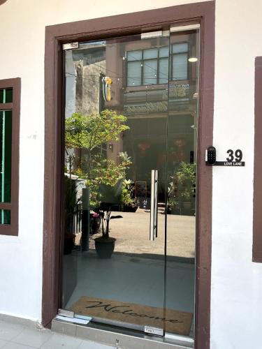 39 Love Lane - Smart Intelligent Inn Georgetown,,1 star