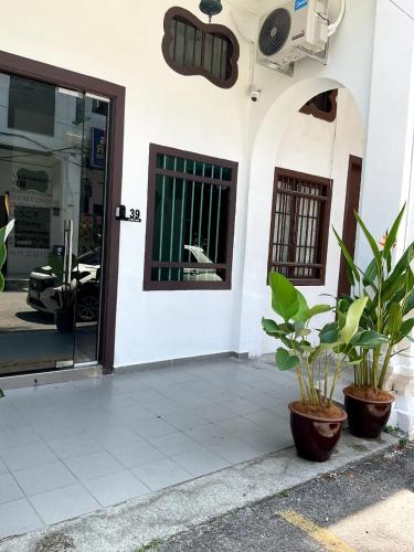 39 Love Lane - Smart Intelligent Inn Georgetown,,1 star