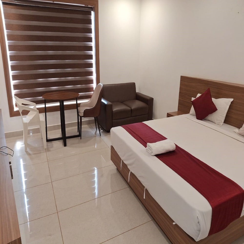 hotel faaz international