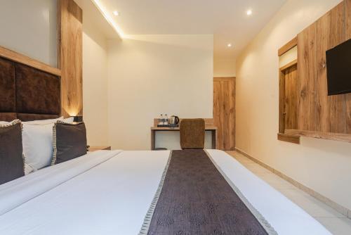 Hotel Silver Park,,3 star