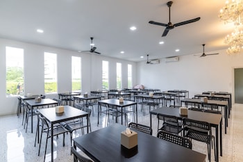 Andaman Sea Best Pool Access & Villas,,3 star