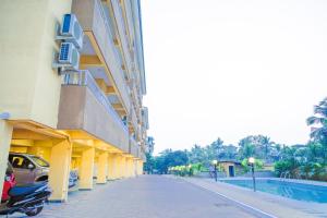 alaya stays veera marina 3 bhk apartment