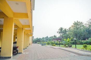 alaya stays veera marina 3 bhk apartment