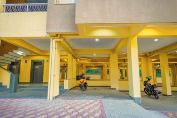 alaya stays veera marina 3 bhk apartment
