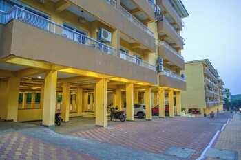 alaya stays veera marina 3 bhk apartment