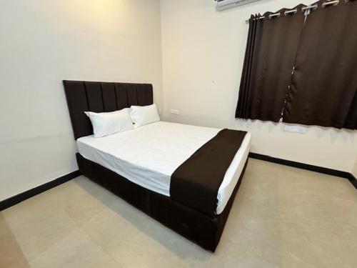 Nandha Grande Elite,,3 star