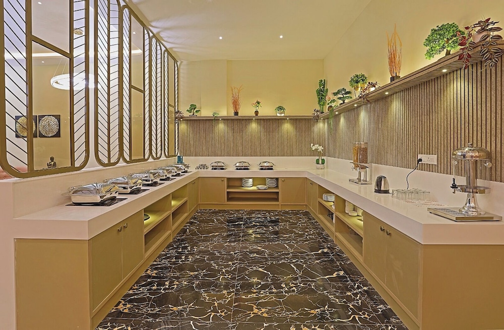 hotel grand continent gachibowli us consulate