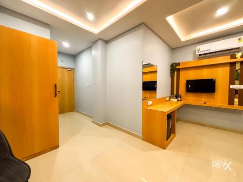 hotel manas inn