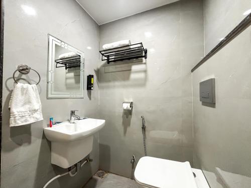 hotel manas inn