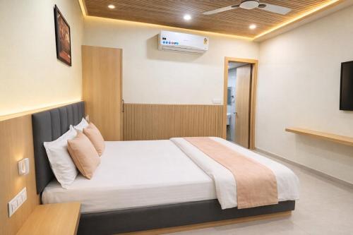 hotel manas inn