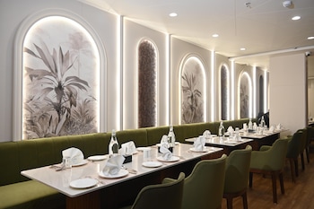 pam premium hotel vadodara