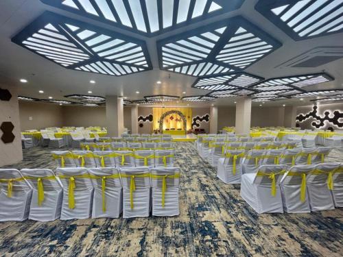 pam premium hotel vadodara