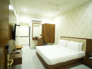 pam premium hotel vadodara