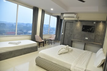 hotel m plaza dhulagar howrah