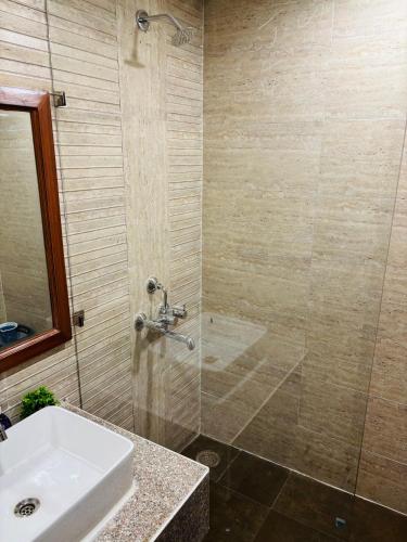 doon luxe view stay