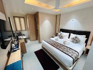 hotel meena aurum inn