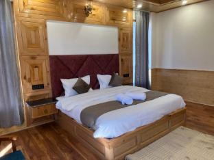 hotel mountain blue manali