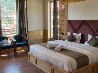 hotel mountain blue manali