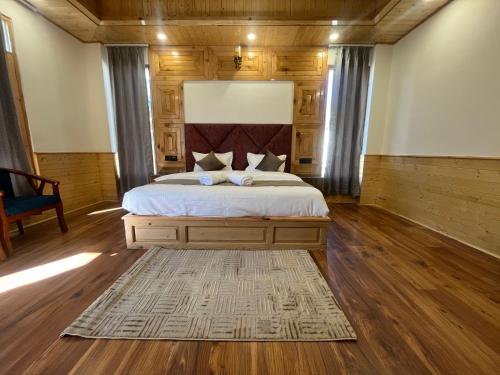 hotel mountain blue manali