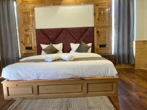 hotel mountain blue manali