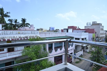 hotel shree gundicha lodge