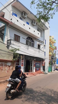 hotel shree gundicha lodge