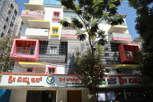 Sri Vishnu Inn,,5 star