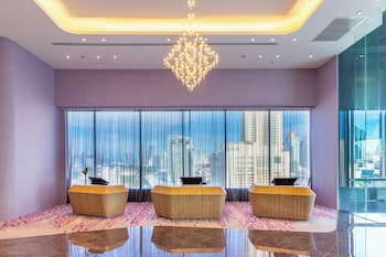 Queensland Hotel Bangkok,,4 star
