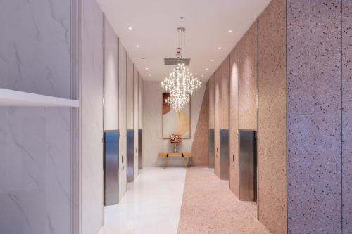 queensland hotel bangkok