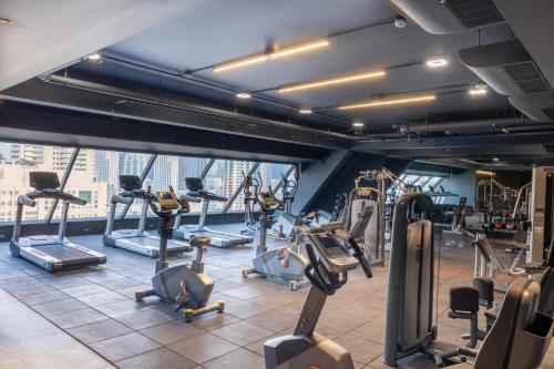 queensland hotel bangkok