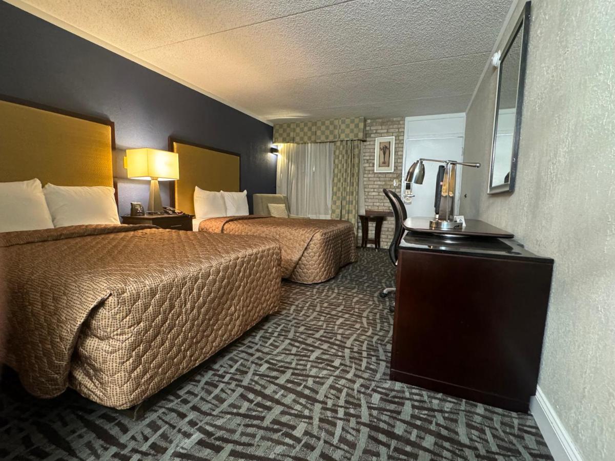 clarion pointe winston salem downtown