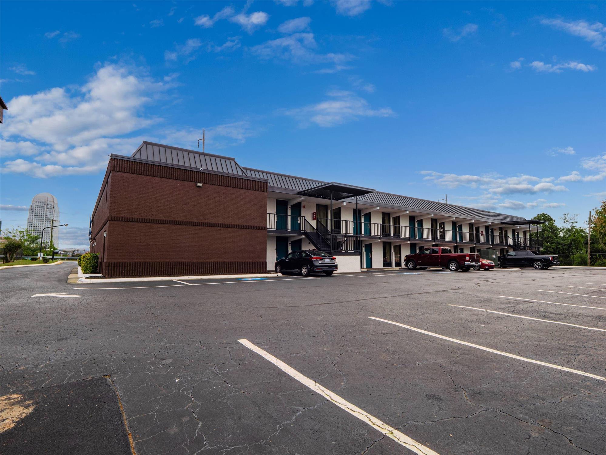 clarion pointe winston salem downtown