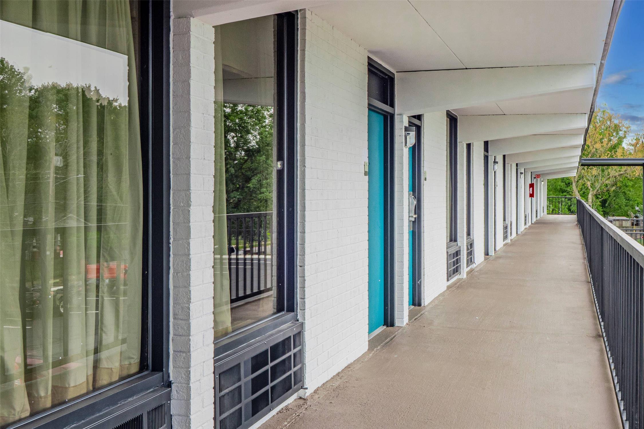 clarion pointe winston salem downtown