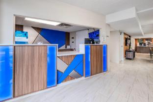 clarion pointe winston salem downtown