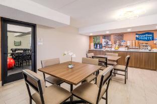 clarion pointe winston salem downtown