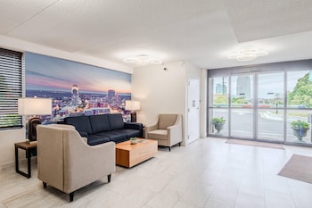 Clarion Pointe Winston – Salem Downtown,,3 star