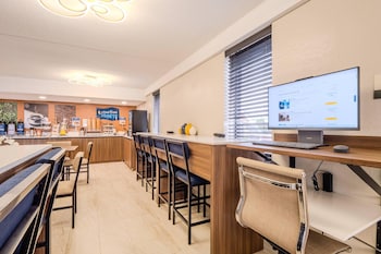 clarion pointe winston salem downtown