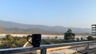 elysium the himalayan and ganges view yoga retreat