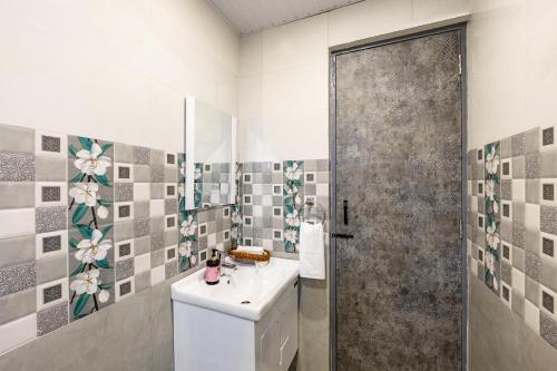 alaya stays balcony and hill view lake city heights