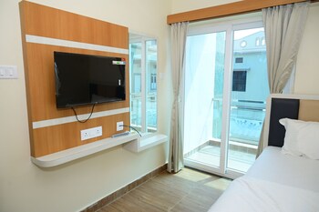 hotel beach comforts