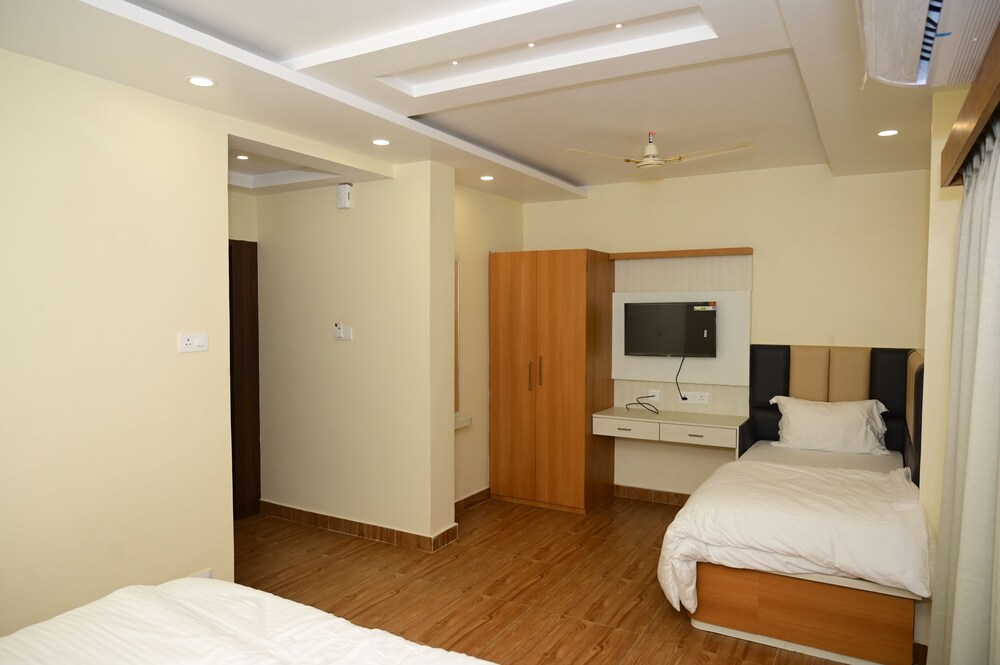 hotel beach comforts