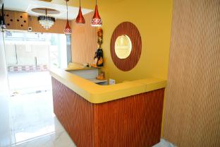 hotel beach comforts