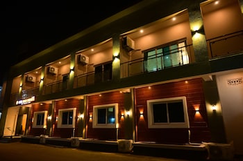 hotel beach comforts