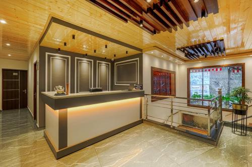 Pax Hotel Sunrise Inn,,3 star